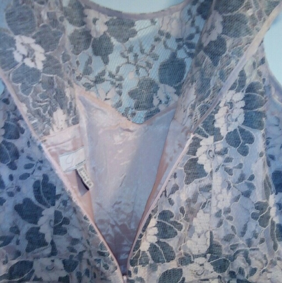 Dress - Picture 4 of 4